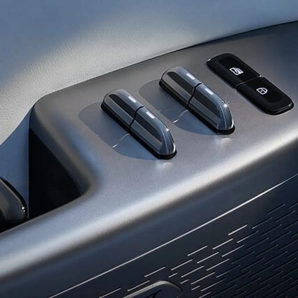 Dongfeng 007 crystal window switches on the door armrest