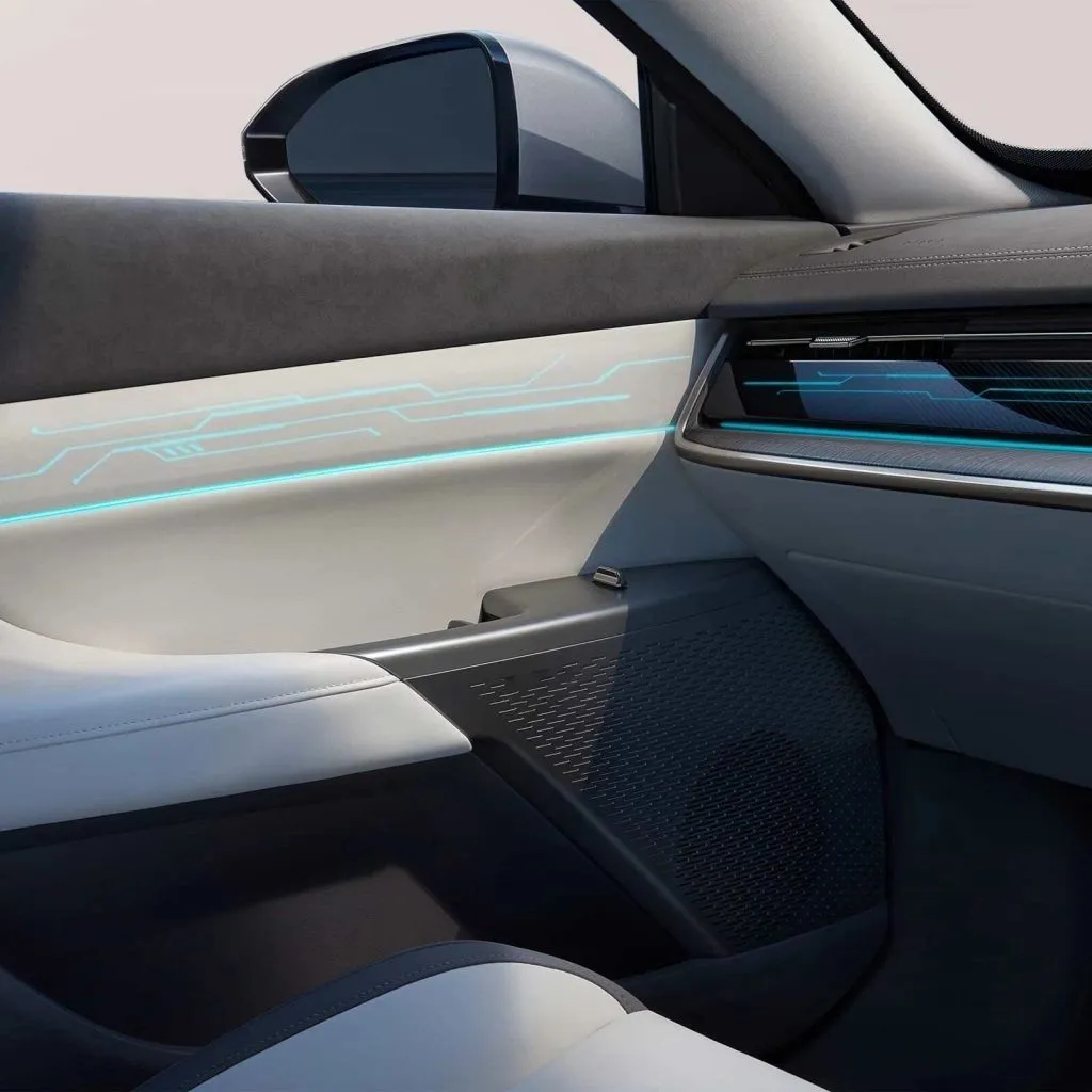 Dongfeng 007 ambient lighting with circuit-style light traces on the door and dashboard
