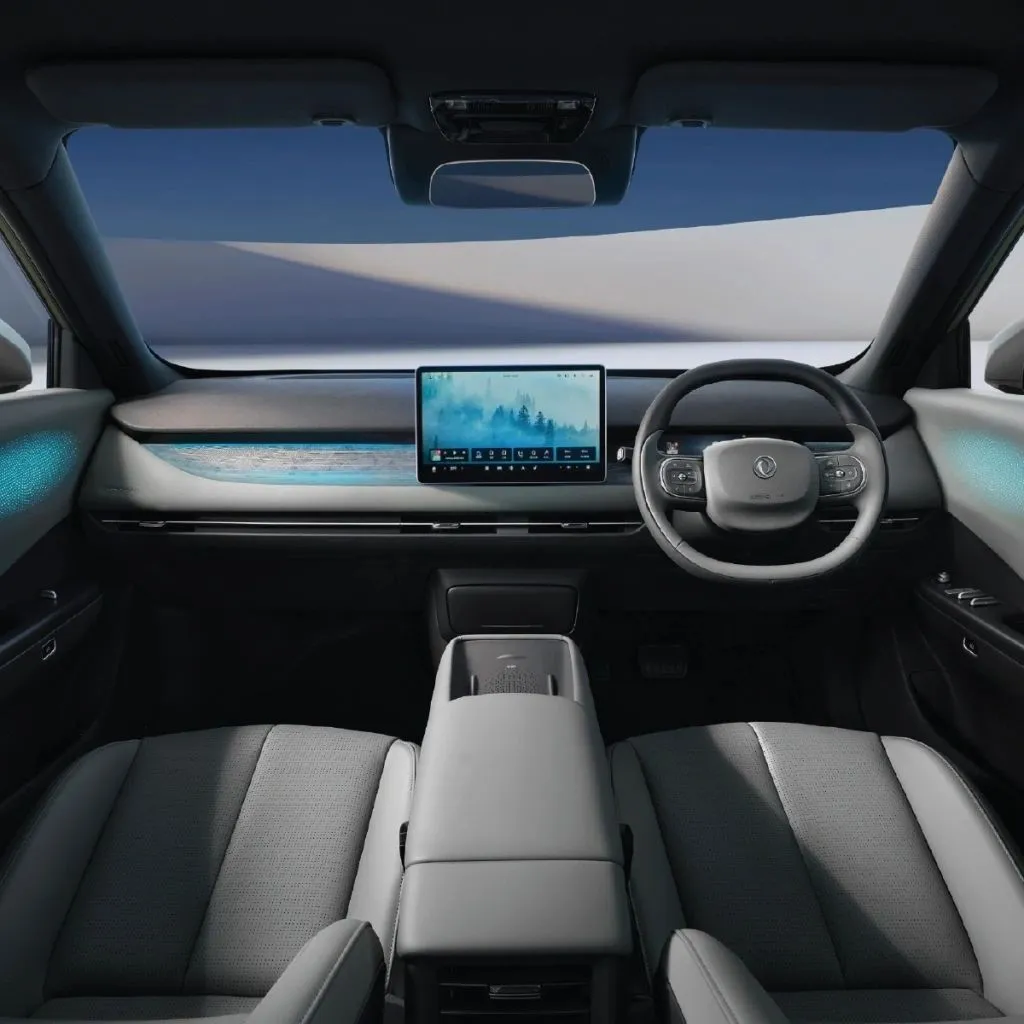 Dongfeng VIGO front interior with dashboard, touchscreen and steering wheel