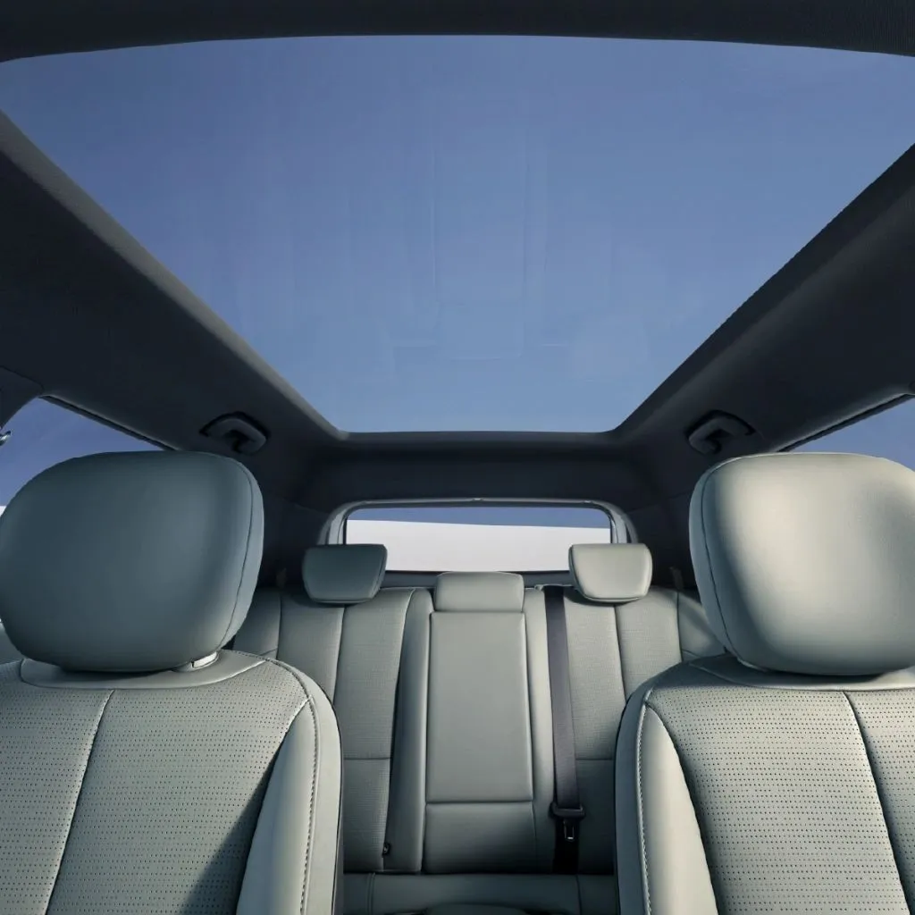Dongfeng VIGO panoramic glass sunroof seen from inside the cabin